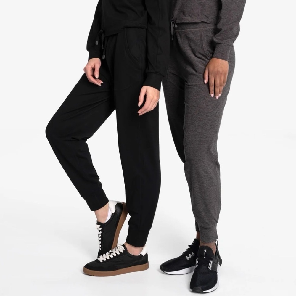 LOLE Women’s Charcoal OM Tech Joggers | Size Large